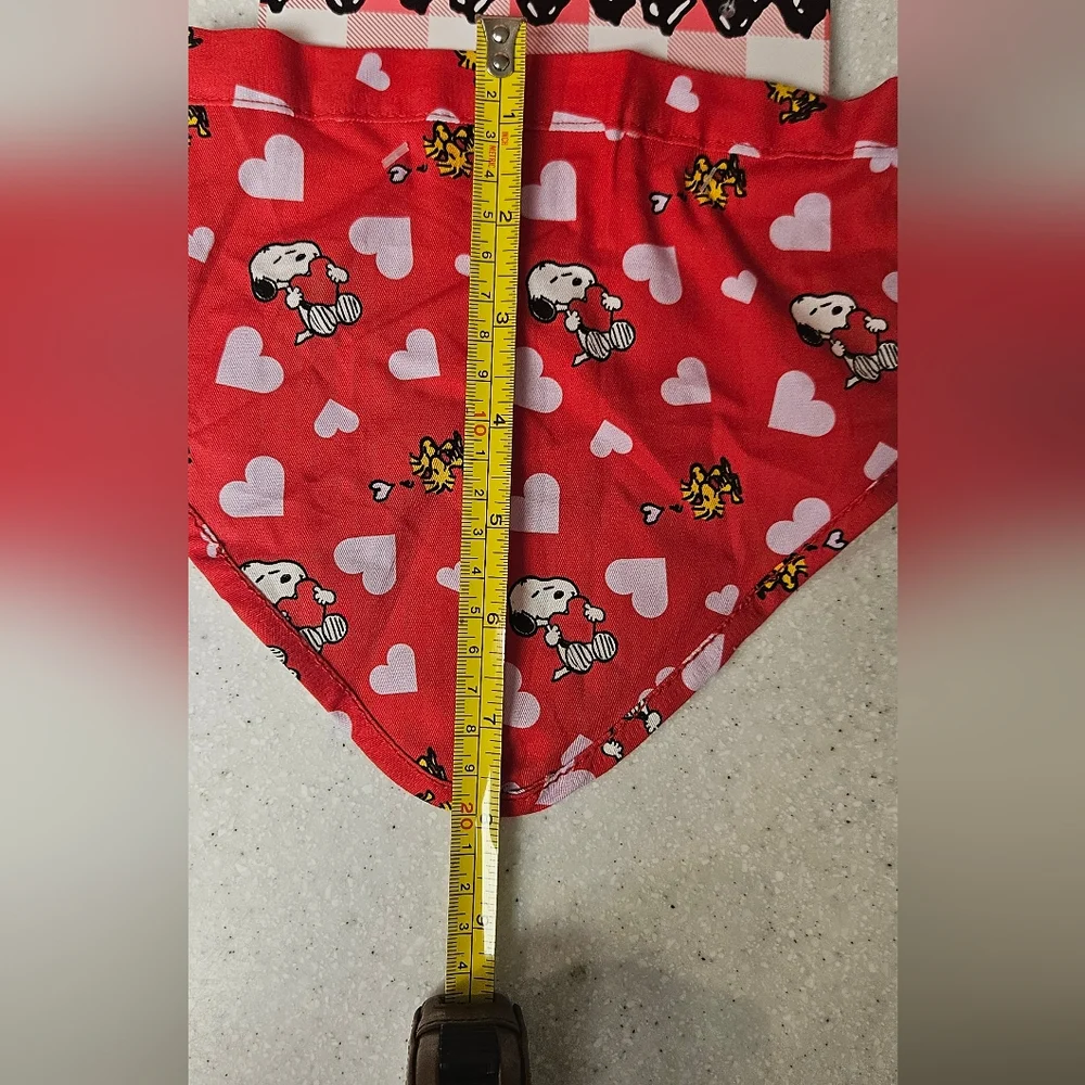Snoopy Valentine Bandana & Toy NEW